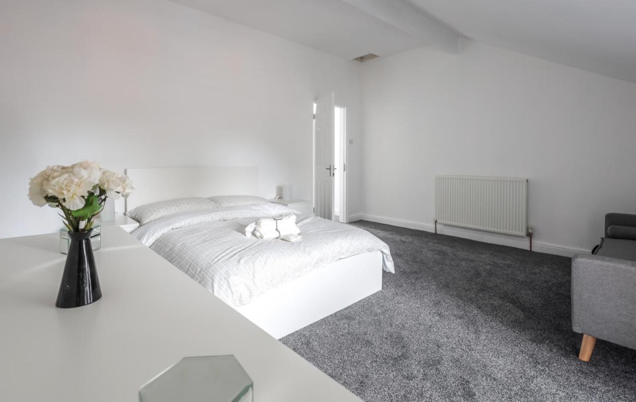 Spacious 4 Bed House In Birmingham, Suitable For Contractors Exterior photo